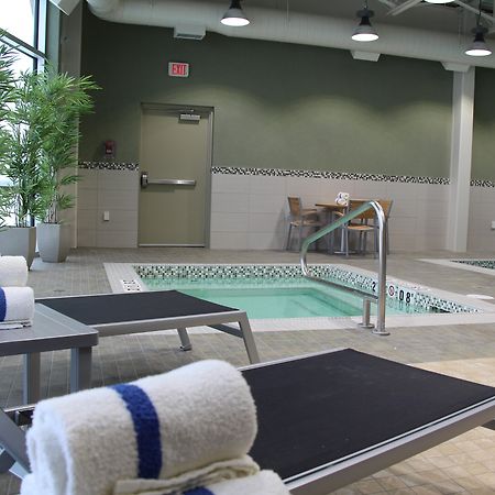 Holiday Inn Express & Suites Cold Lake By Ihg Eksteriør billede