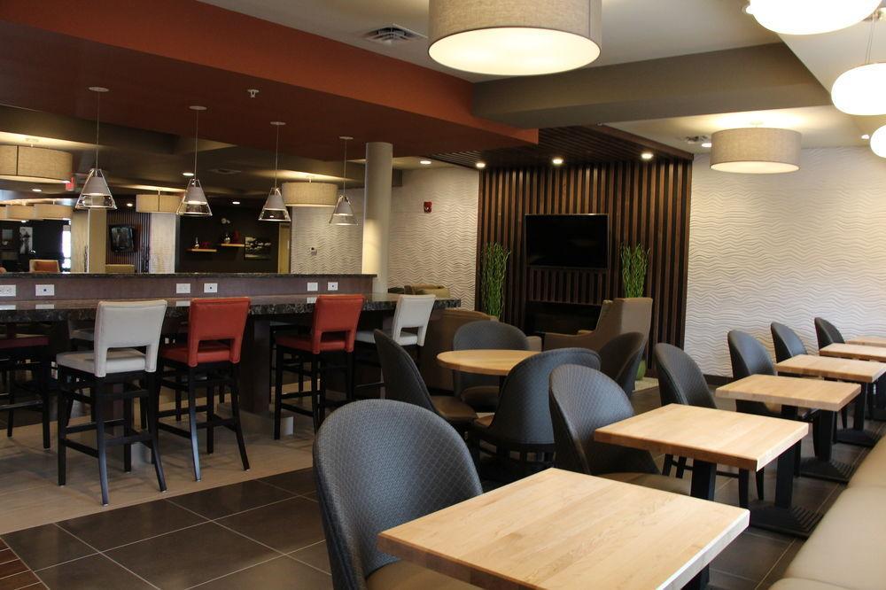 Holiday Inn Express & Suites Cold Lake By Ihg Eksteriør billede