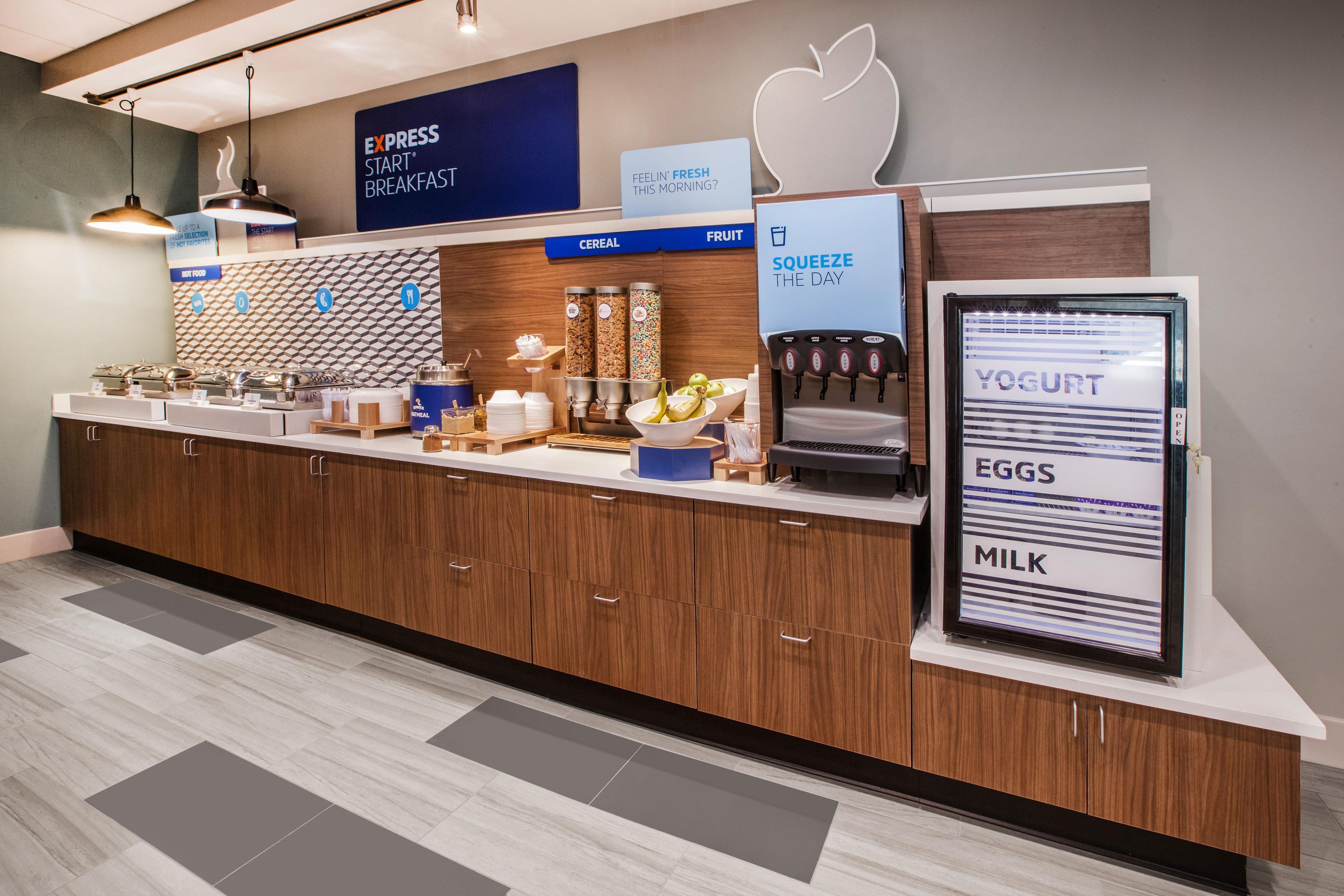 Holiday Inn Express & Suites Cold Lake By Ihg Eksteriør billede
